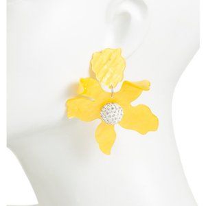 Amrita Singh Resin Flower Earrings